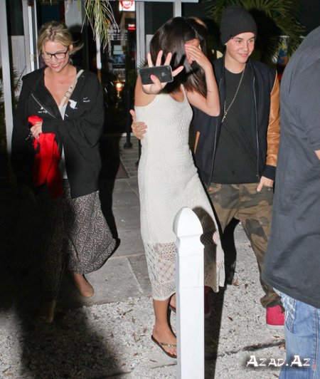 Justen Bieber və Selena Gomez alkollu halda paparazzilərə yaxalandı.