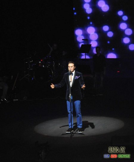 Mustafa Ceceli Bakıda konsert verdi