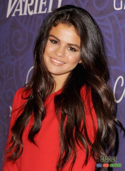 Selena Gomez Variety & Women Tədbirindən - Fotolar