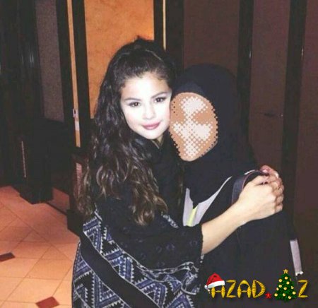 Selena Gomezin Dubay səyahətindən - FOTO