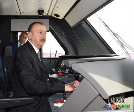 İlham Əliyev yeni elektrik qatarında - fotolar