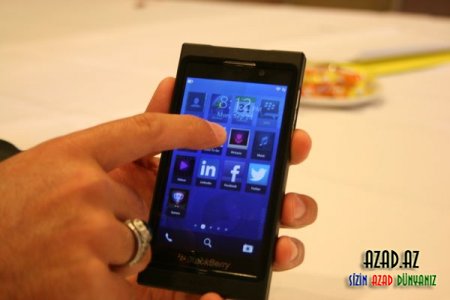 “Blackberry 10″-un fotoları yayıldı – FOTOLAR