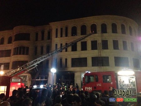 Sumqayıtda “Karvan” ticarət mərkəzi yenə yandı - FOTO